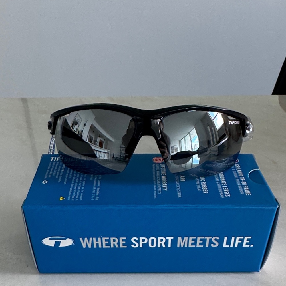 Black Frame with Gray/Black Mirrored Lenses Sports Sunglasses